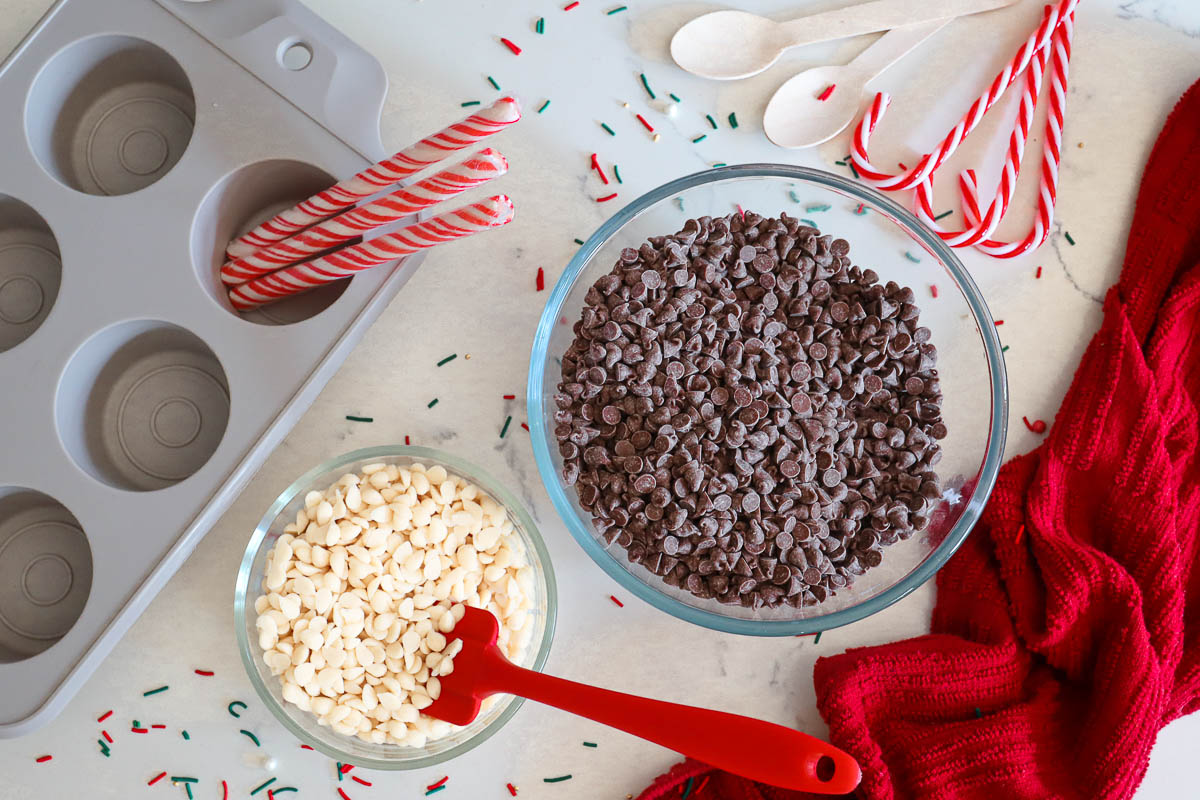 Make Hot Chocolate Spoons | Holiday Magic Hub